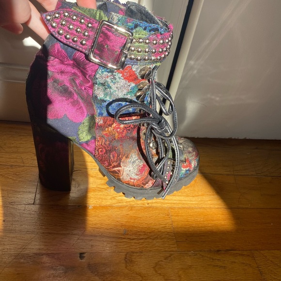 Jeffrey Campbell Lilith Bootie - Picture 4 of 6